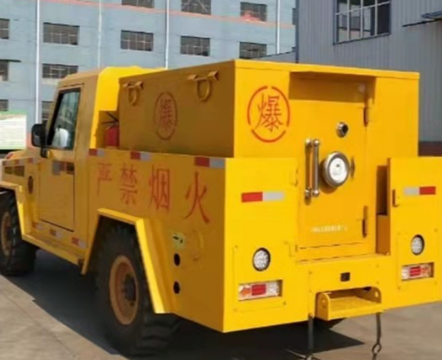 港口镇爆破器材运输车专用功能